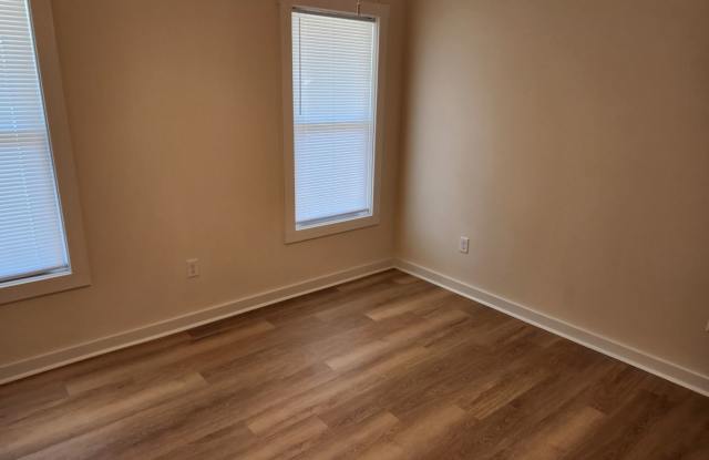 Blackstone 2 bed 1 bath New Duplex photos photos