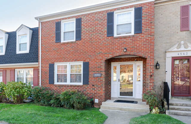Immaculate Updated Annandale Townhome - 4541 Ravensworth Road, Annandale, VA 22003