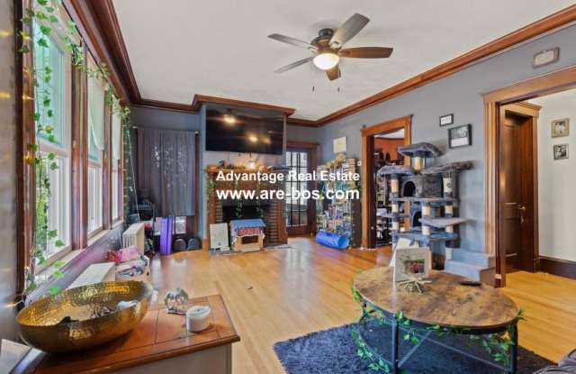 212-214 Maplewood St. photos photos