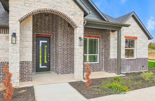 141 County Road 4865 Gallery 4