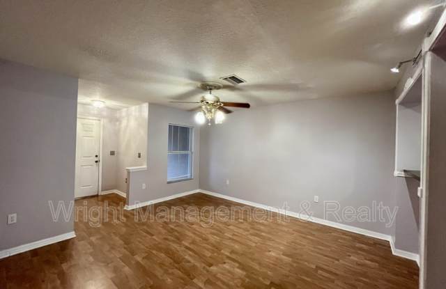 8710 Sheldon Creek Boulevard Gallery 4