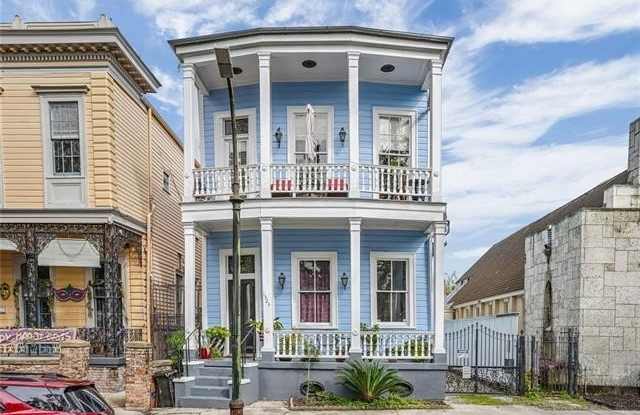 1323 ESPLANADE Avenue photos photos