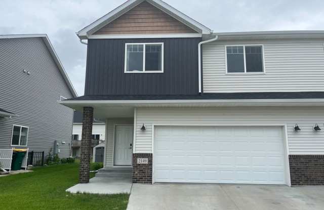 3-Bedroom, 3-Bath Twin Home in West Fargo photos photos