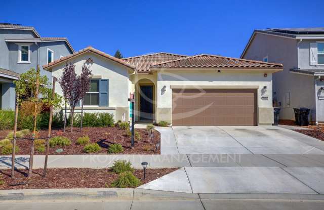 Fabulous floorplan; 3 bdrm 3 bthm + bonus room and formal dining photos photos