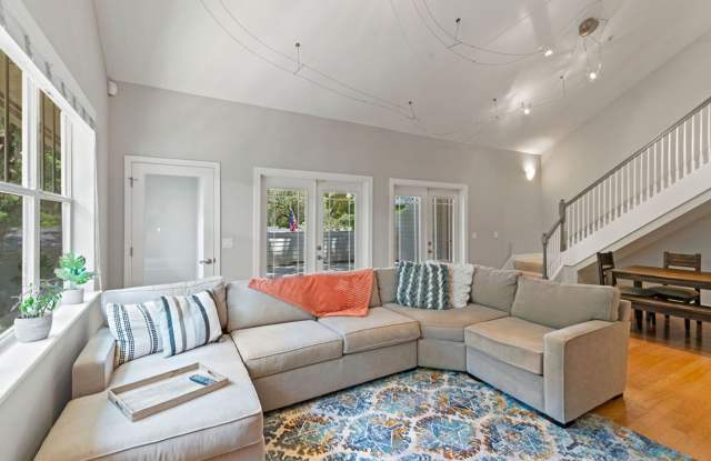 $3,600 - 2 Bedroom 3 Full Bath Townhouse in the Mills District photos photos
