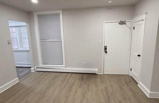 7092 FORREST Avenue unit: 103 photos photos