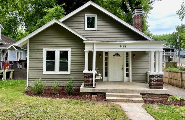 1126 Sharpe Ave photos photos