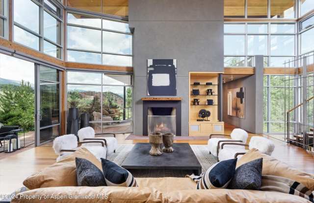 700 Nell Erickson Road Gallery 3