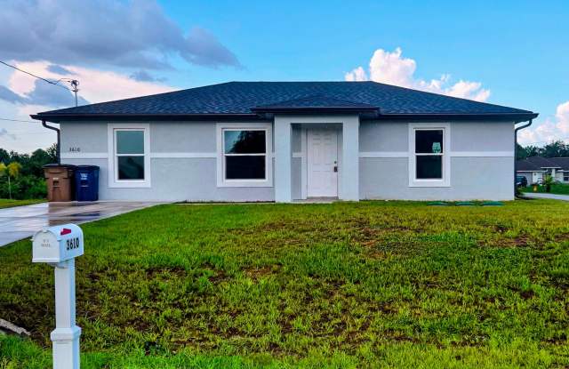 Great SW Location-Three Bedroom -two bath photos photos