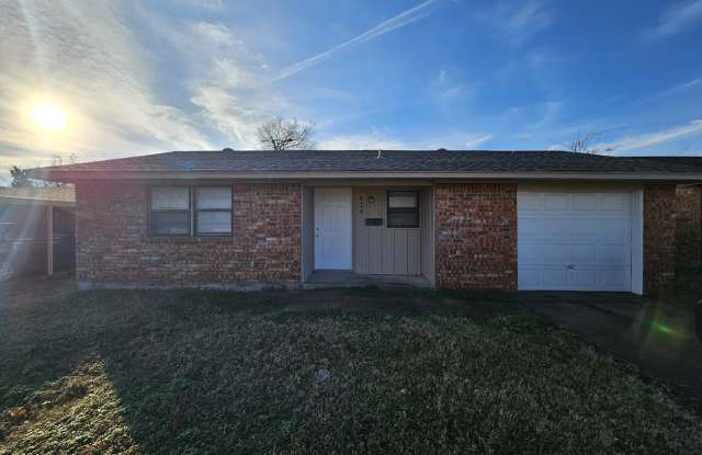 424 NW 88th St - 424 Northwest 88th Street, Oklahoma City, OK 73114