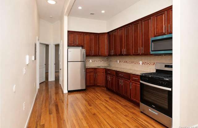 1726 Linden Boulevard Gallery 2