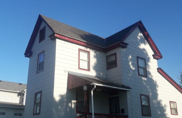 2798 E 5th Ave - 2798 Fifth Avenue, Columbus, OH 43219