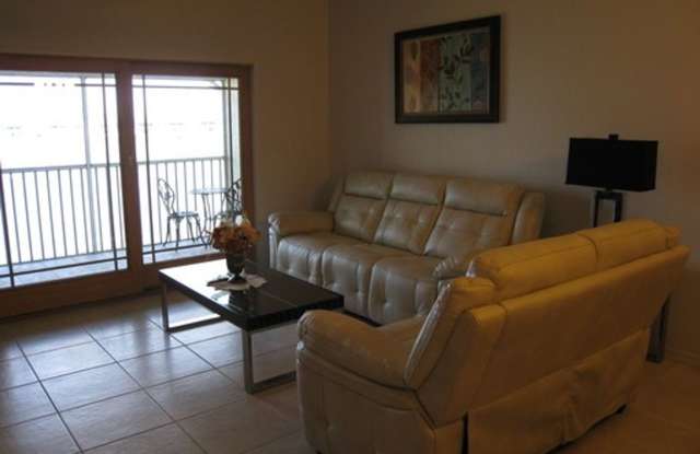 AVAILABLE FOR 2027 SEASON-REGENCY CONDO ON THE LAKE! $2500 3 MONTH MINIMUM REQUIRED Gallery 3