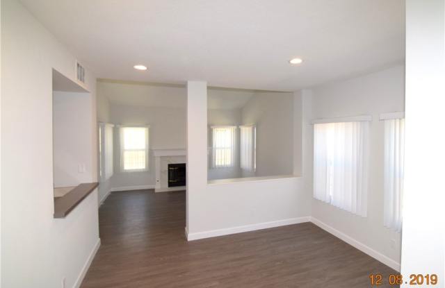 7321 Laura Lane Gallery 3