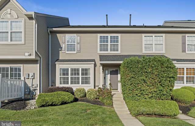4702 GRENWICH LANE photos photos