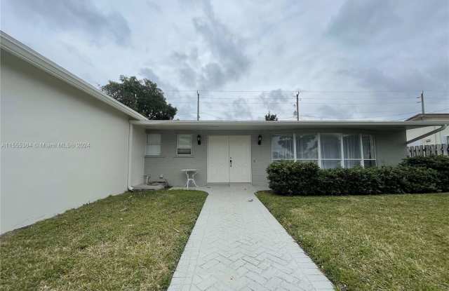 5118 Adams Street - 5118 Adams Street, Hollywood, FL 33021