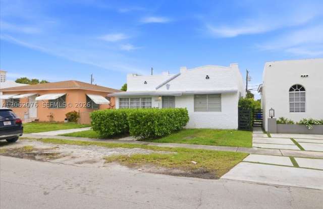 3645 SW 25th Ter Gallery 2