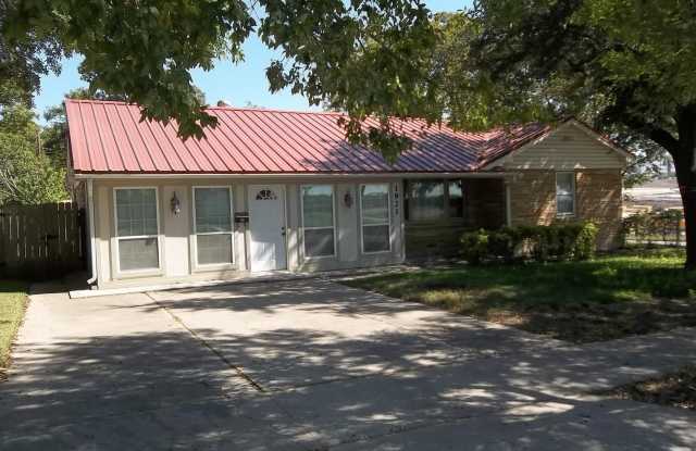 3 BEDROOM, CLOSE TO SCOTT  WHITE photos photos