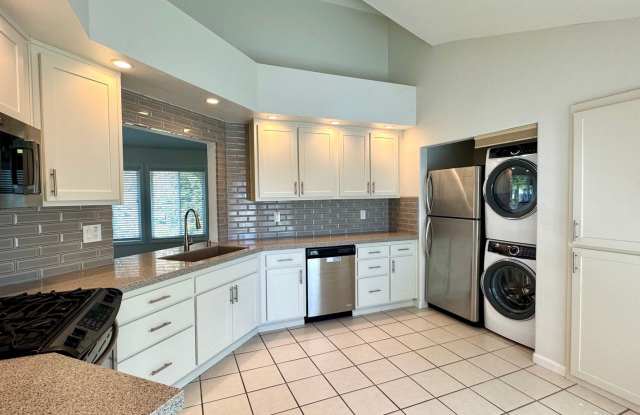 Must see! Come and live near the Fountaingrove Golf Course! - 2076 Stonefield Lane, Santa Rosa, CA 95403
