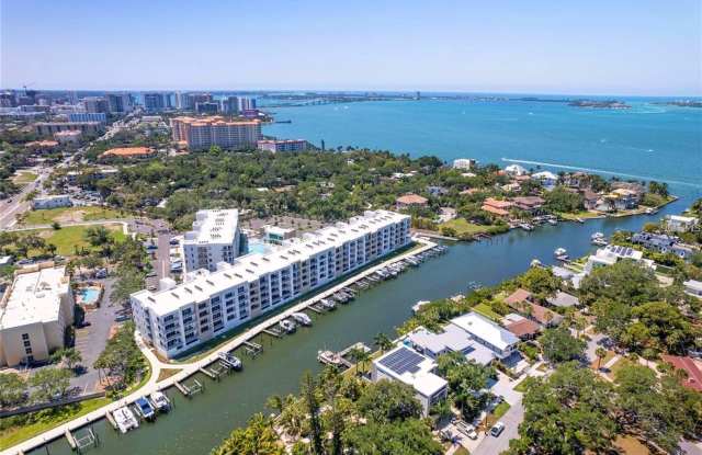 Luxurious, Fully Furnished, Waterfront Sarasota Condo - 2 Bedroom, 2 Bath - Downtown Sarasota photos photos