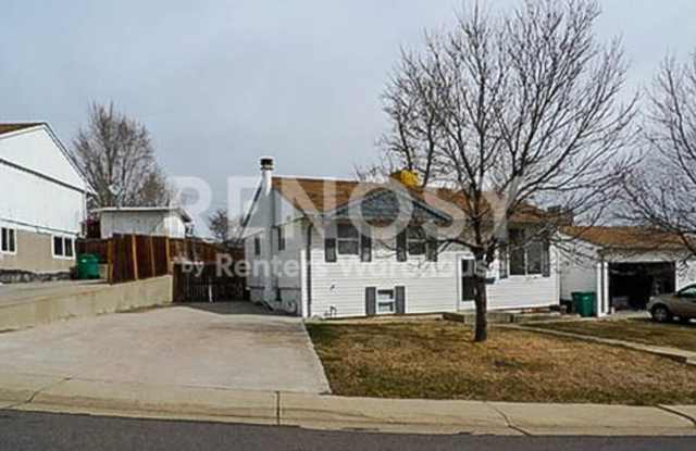 5 Bed 2 Bath | Denver Home photos photos 5 Bed 2 Bath | Denver Home photos photos