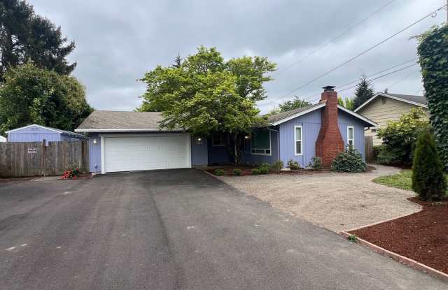 Charming 3 Bedroom, 2 Bathroom Home in Ferry Street Bridge Area- available May 16, 2025 photos photos