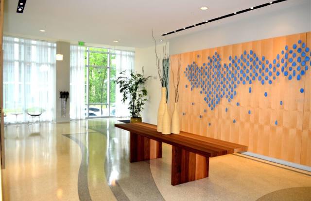 150 E ROBINSON Street Gallery 4