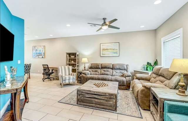 14307 Kemps Way photos photos