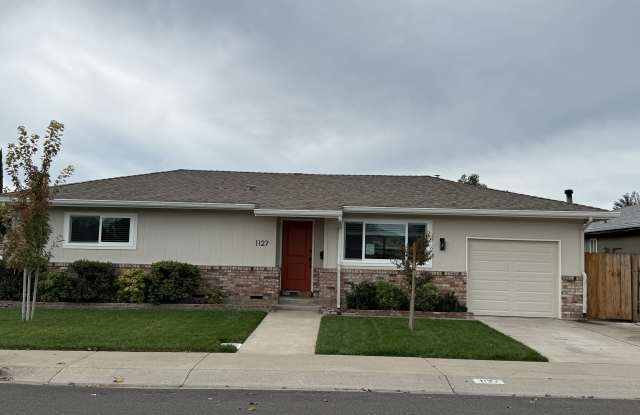 1127 Dover Drive - 1127 Dover Drive, Lodi, CA 95242