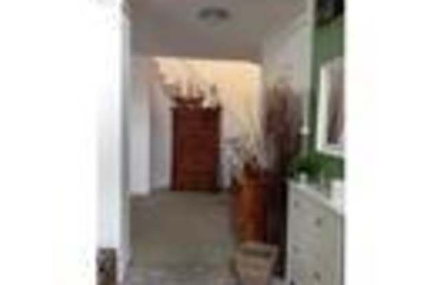 3756 Woodshadow Lane Gallery 4