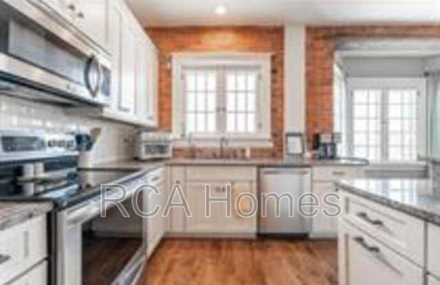 2154 North Delaware Street - A Gallery 1