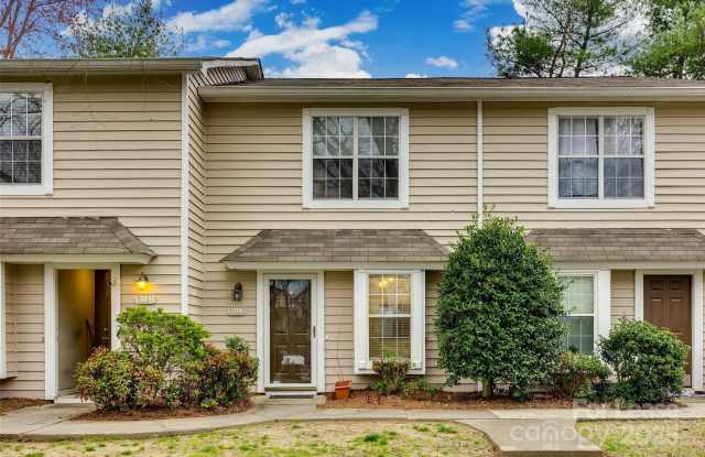 704 Heritage Parkway photos photos