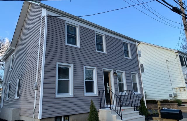 245 4th St - 245 4th St, Fieldsboro, NJ 08505