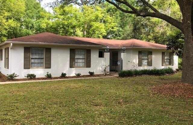 2832 S Shamrock Street photos photos