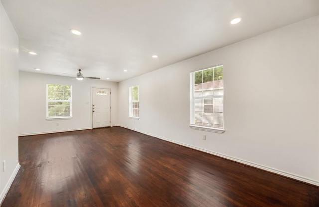 5818 Fletcher Avenue Gallery 3
