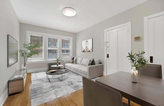 4748 West Roscoe Street photos photos