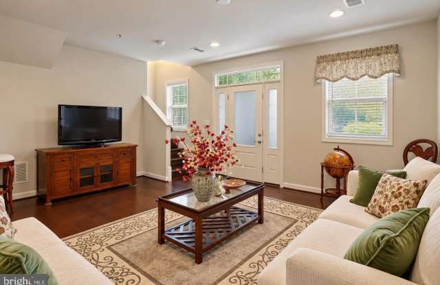 4349 VIRIDIAN Terrace Gallery 3