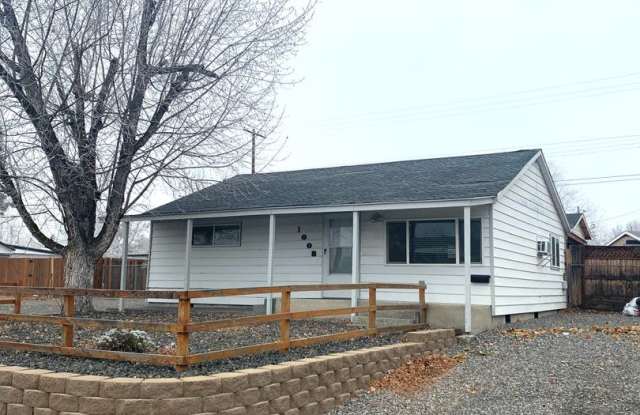 Entire Home with a SHOP in Richland! photos photos