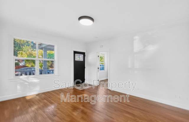 1499 South Beech Street Gallery 4