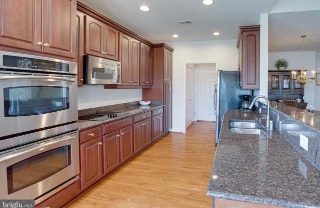 5981 PINEY GROVE WAY Gallery 2
