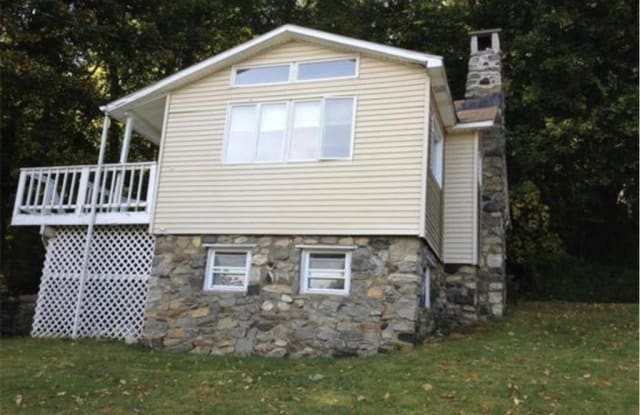 4 Hickory Road - 4 Hickory Road, Lincolndale, NY 10541