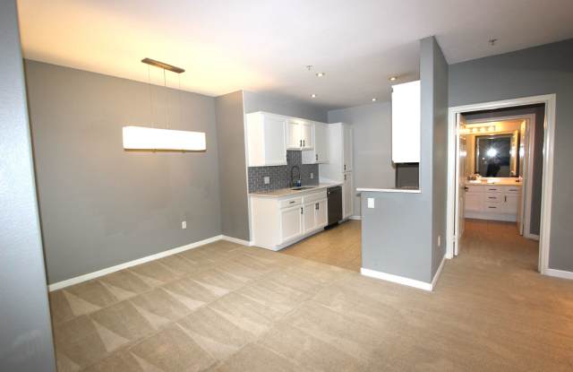 Light  Bright 2 bedroom 2 bathroom condo available now - 7647 Mission Gorge Road, San Diego, CA 92120