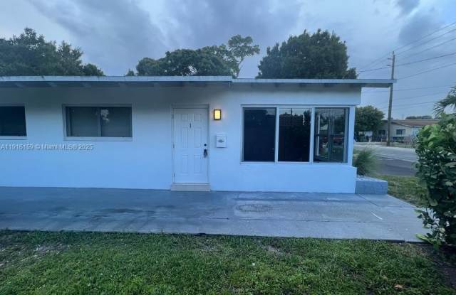 206 SE 10th St photos photos