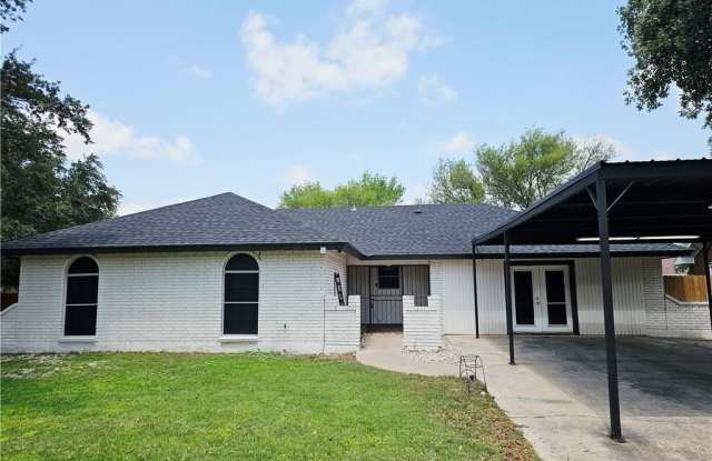 912 Max Drive photos photos