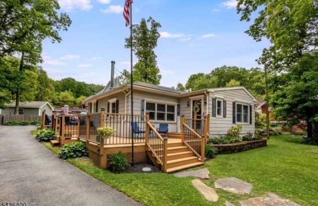 1020 Green Pond Rd photos photos
