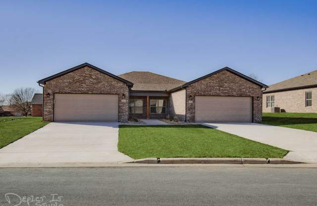 Big Creek Golf Course - 3 Bed 2 Bath Double Garage (New Construction) photos photos