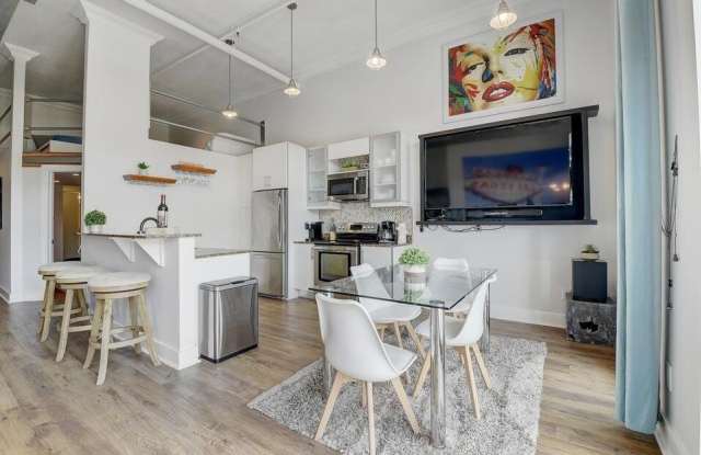 185 NE 4th Avenue photos photos