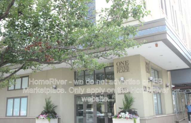 758 N Larrabee St photos photos