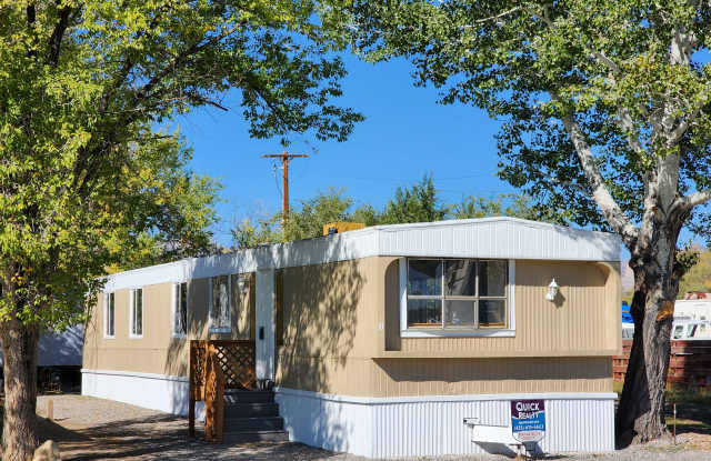 135 North 300 East - 135 North 300 East, Huntington, UT 84528