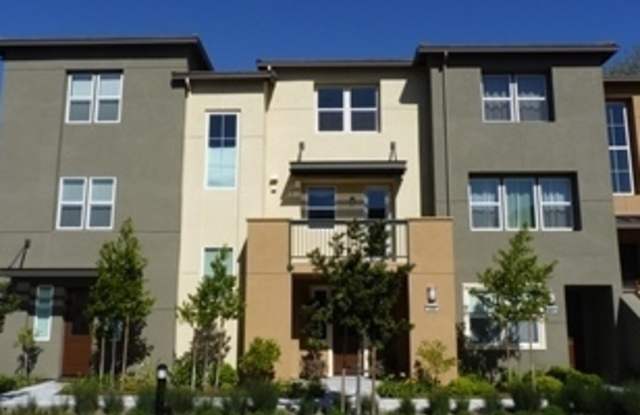 Luxury townhouse at Fusion. Many upgrades and amenities. Must see! - 588 Santa Rosalia Terrace, Sunnyvale, CA 94085